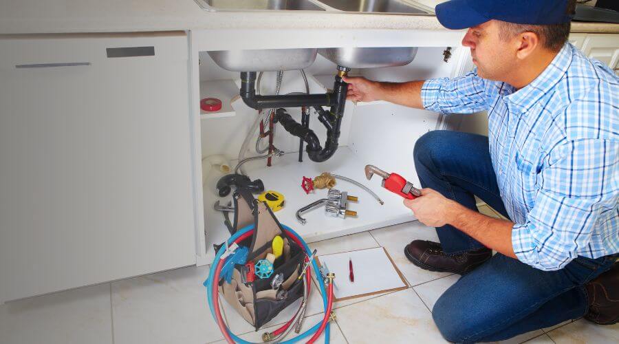Professional expert plumbing services in Almont, MI